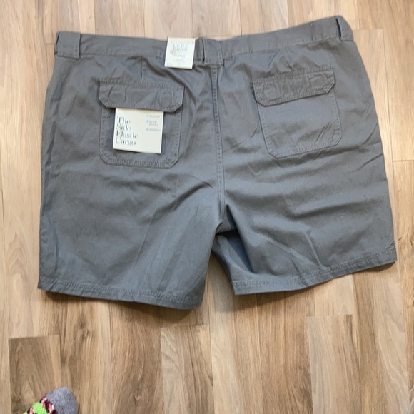 Price Firm Croft & barrow side elastic CARGO gray short cotton men size 52 - Picture 12 of 15